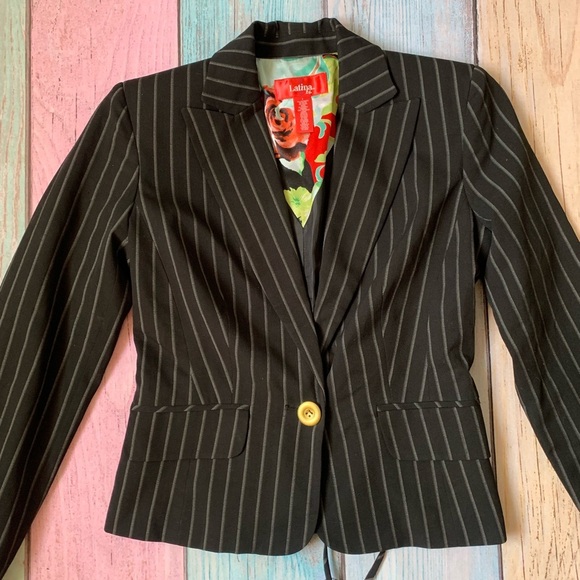 Y2k Latina life pinstripe single button blazer - Picture 3 of 8